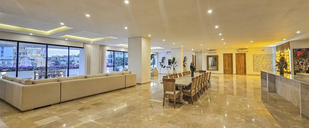 Sunlit horizons with Cartagena boat rentals you can trust