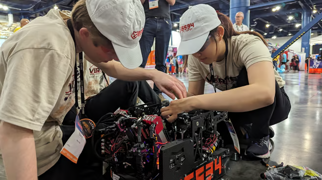 Discover Top Summer Robotics Camps for Your Kids Discover Top Summer Robotics Camps for Your Kids