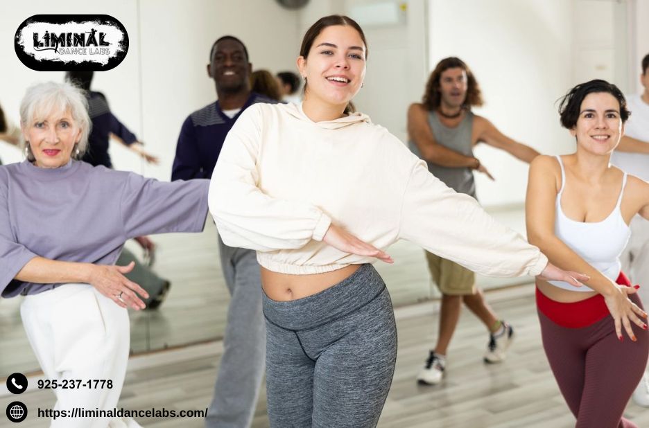Move Stronger: A Holistic Plan for Dancers’ Health Move Stronger: A Holistic Plan for Dancers’ Health