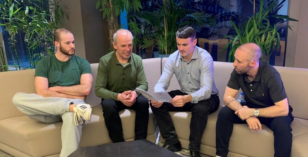 Restoring Confidence: A Practical Guide to Hair Restoration Options