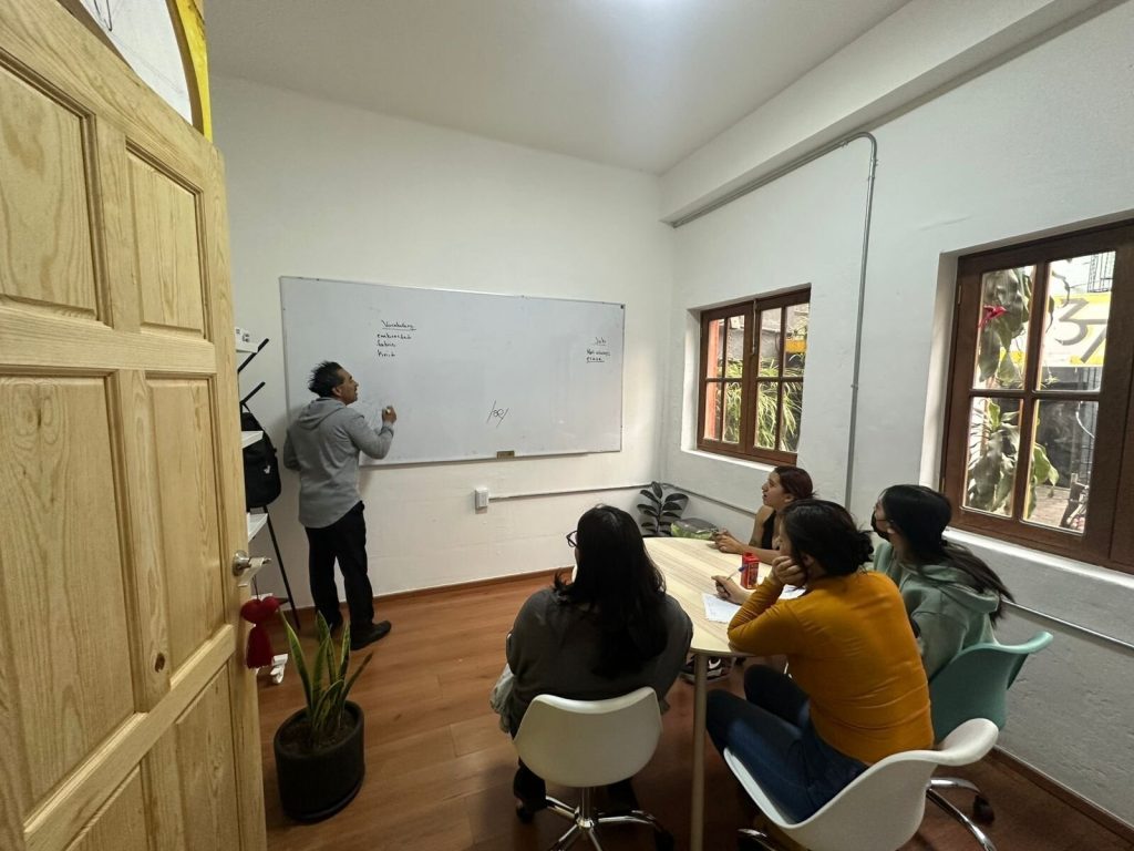 Practical English Learning in Mexico City for Adults