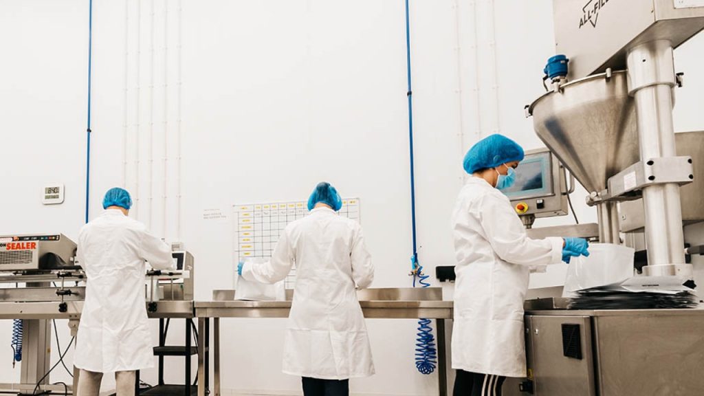 Private label protein powder options in Canada that meet standards